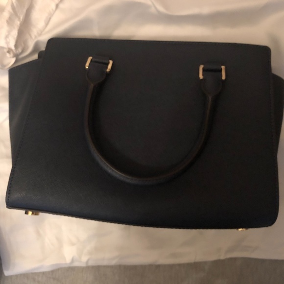 Michael Kors Purse - Picture 3 of 3